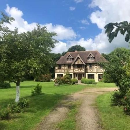 Manoir Melphil Bed & Breakfast Saint-Etienne-la-Thillaye Bagian luar foto