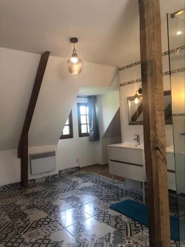 Manoir Melphil Bed & Breakfast Saint-Etienne-la-Thillaye Bagian luar foto