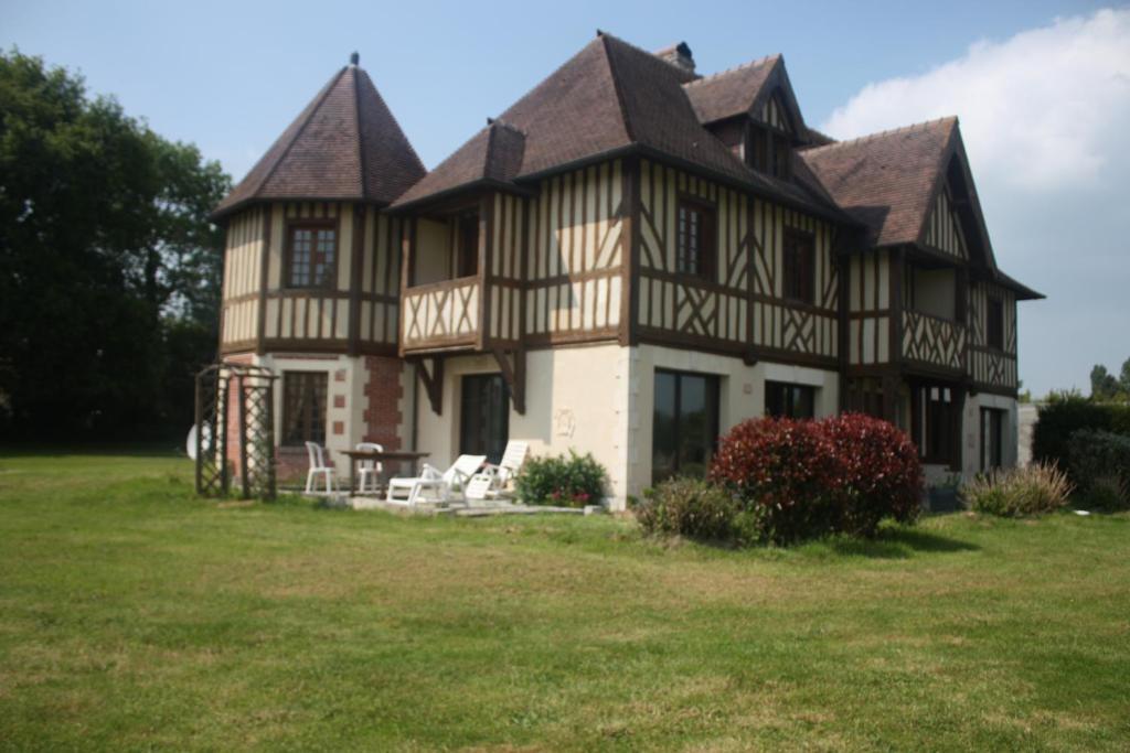 Manoir Melphil Bed & Breakfast Saint-Etienne-la-Thillaye Bagian luar foto